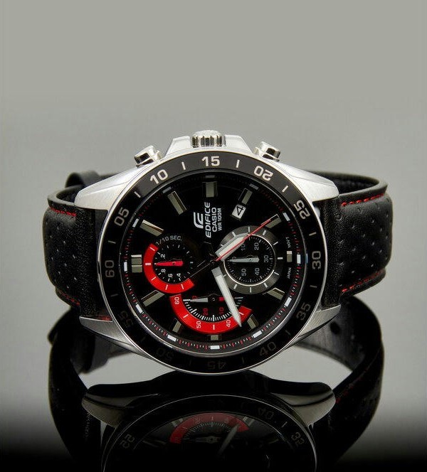 Наручные часы efv-550l-1a