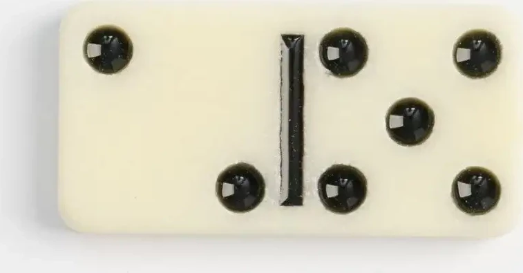 Домино дорожное в чёрном футляре 15 х 9 см, 28 костей / кость 38 х 28 мм