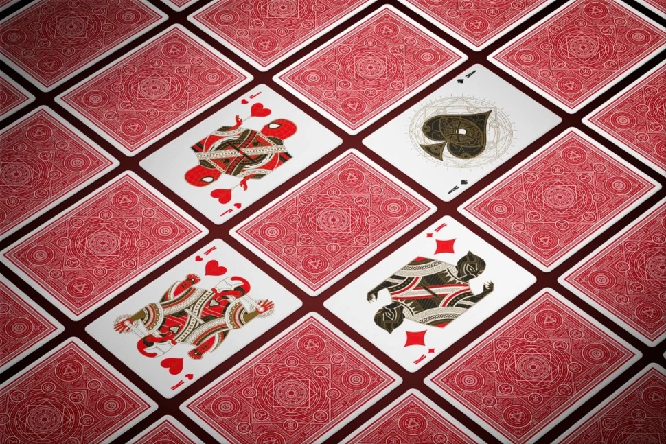 Карты "Theory11 Avengers Red Edition"