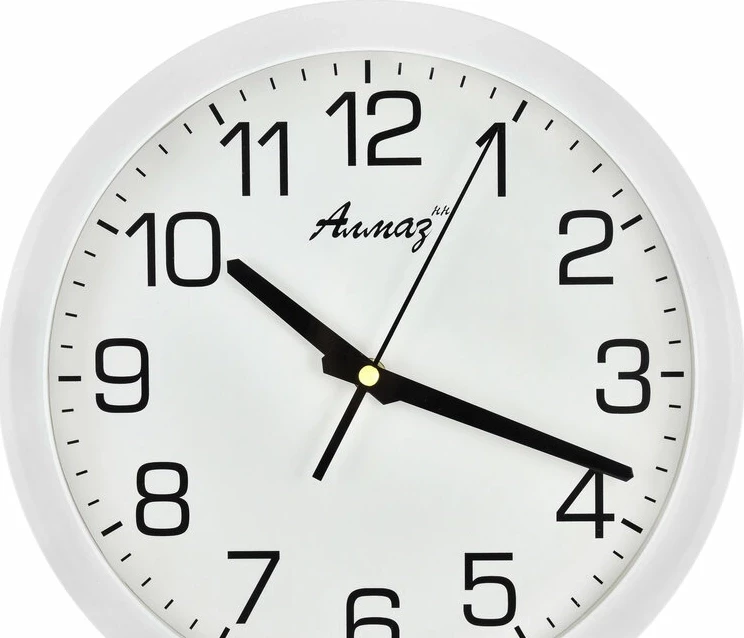 Настенные часы Алмаз В126