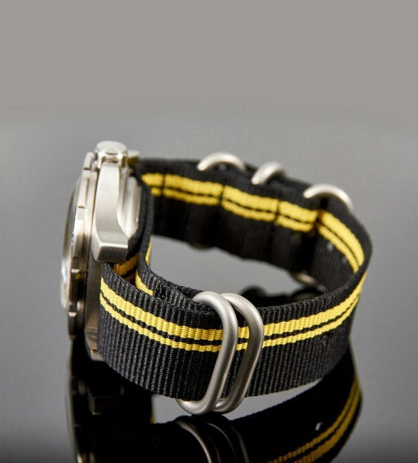 Наручные часы ВОСТОК 2431 (18010Б) ремень текстиль